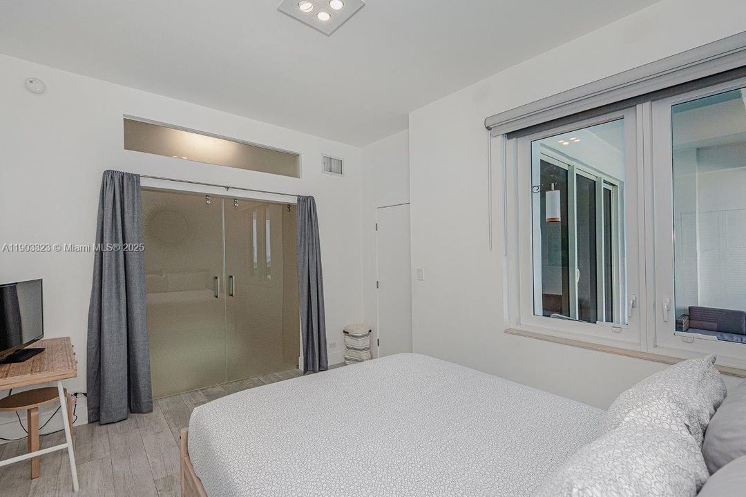 For Rent: $23,500 (2 beds, 2 baths, 1180 Square Feet)