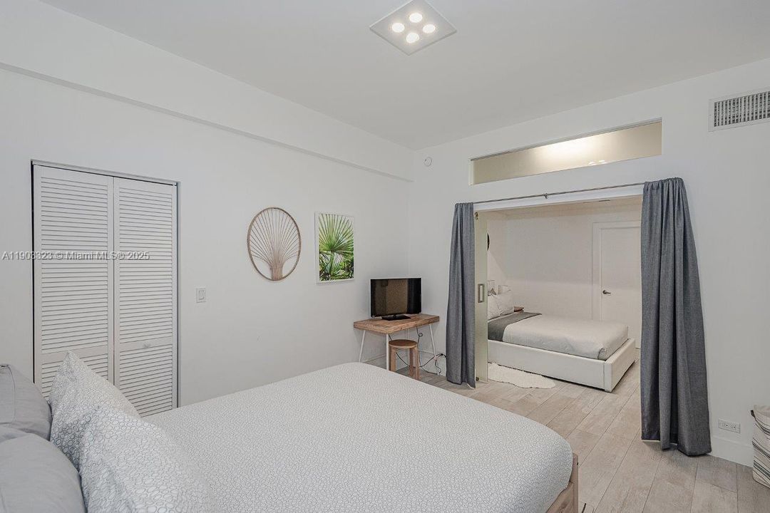 For Rent: $23,500 (2 beds, 2 baths, 1180 Square Feet)