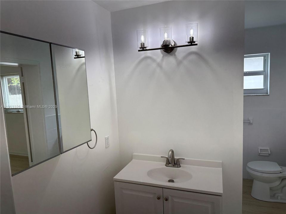 For Rent: $3,100 (3 beds, 2 baths, 2220 Square Feet)