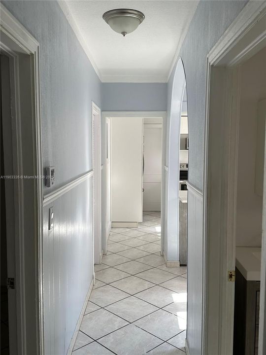 For Rent: $3,100 (3 beds, 2 baths, 2220 Square Feet)