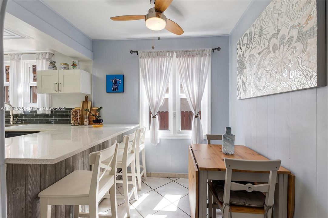 For Rent: $3,100 (3 beds, 2 baths, 2220 Square Feet)