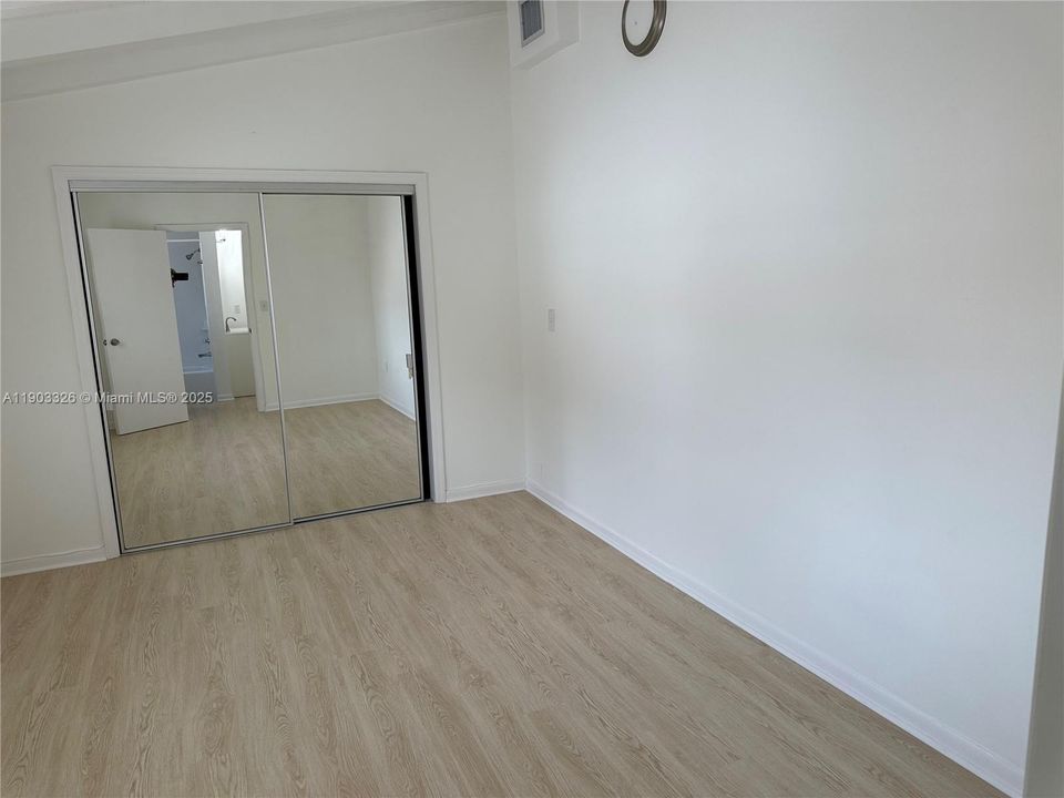 For Rent: $3,100 (3 beds, 2 baths, 2220 Square Feet)