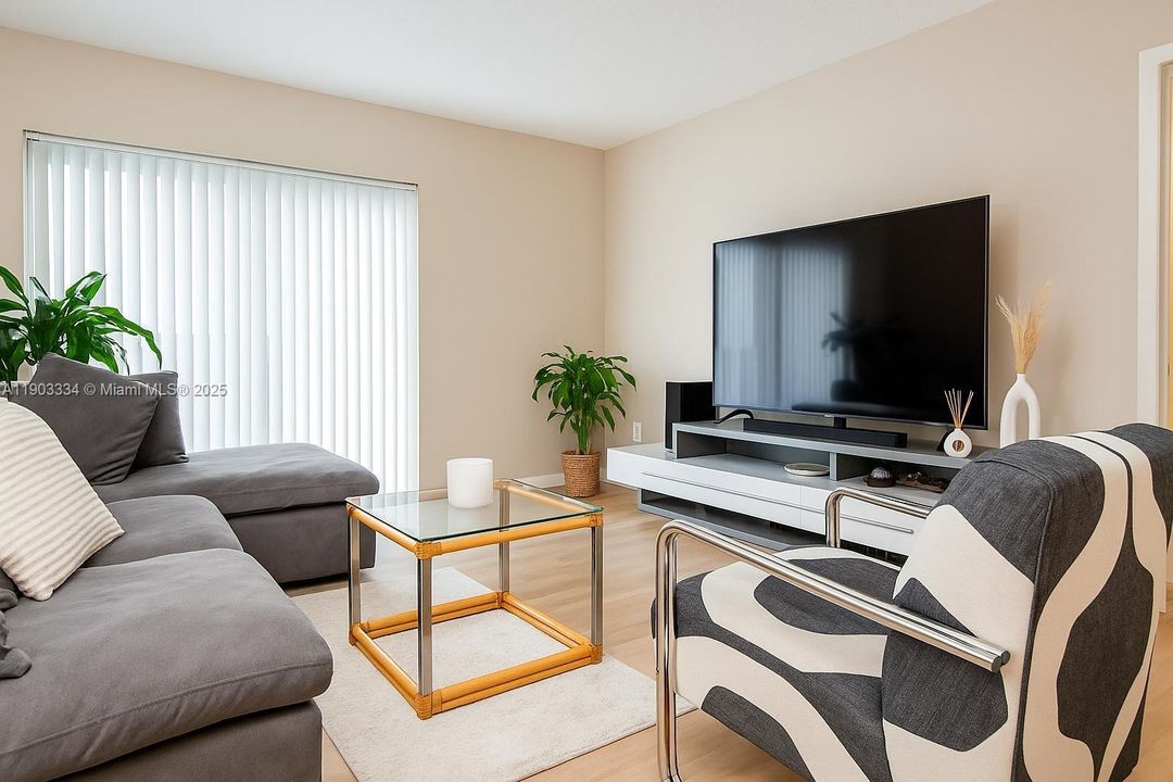 For Rent: $1,995 (1 beds, 1 baths, 705 Square Feet)