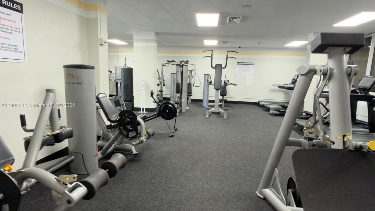 For Rent: $1,995 (1 beds, 1 baths, 705 Square Feet)