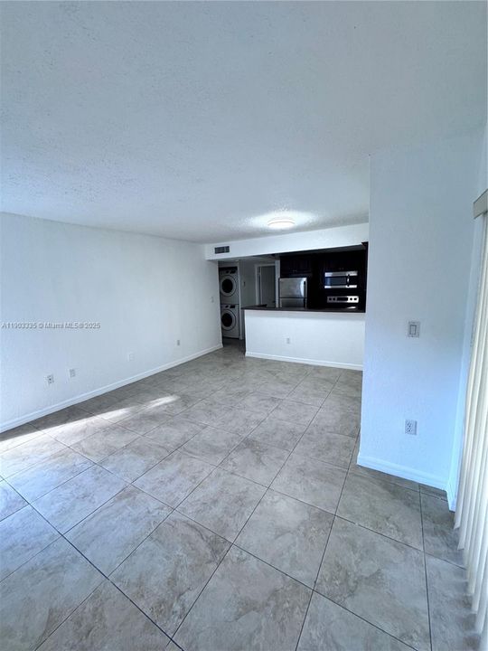 Recently Rented: $2,195 (2 beds, 2 baths, 820 Square Feet)