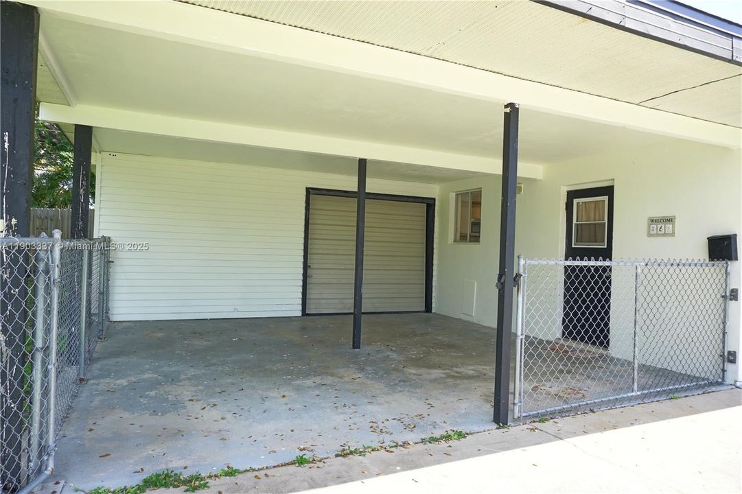 出租: $2,100 (3 贝兹, 2 浴室, 1358 平方英尺)