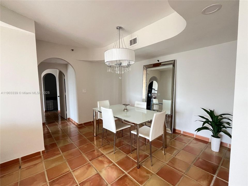 For Rent: $4,500 (2 beds, 2 baths, 1508 Square Feet)