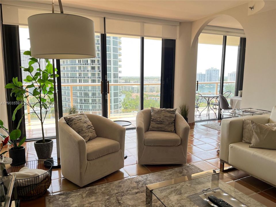 For Rent: $4,500 (2 beds, 2 baths, 1508 Square Feet)