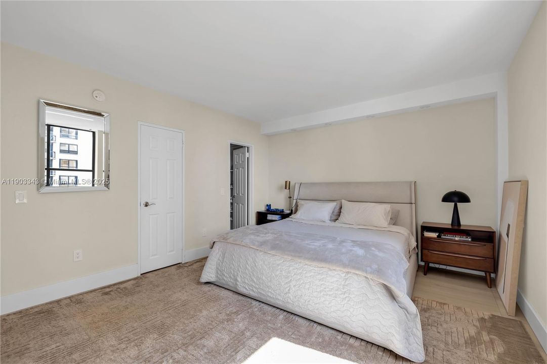 Recently Rented: $3,200 (1 beds, 1 baths, 1019 Square Feet)