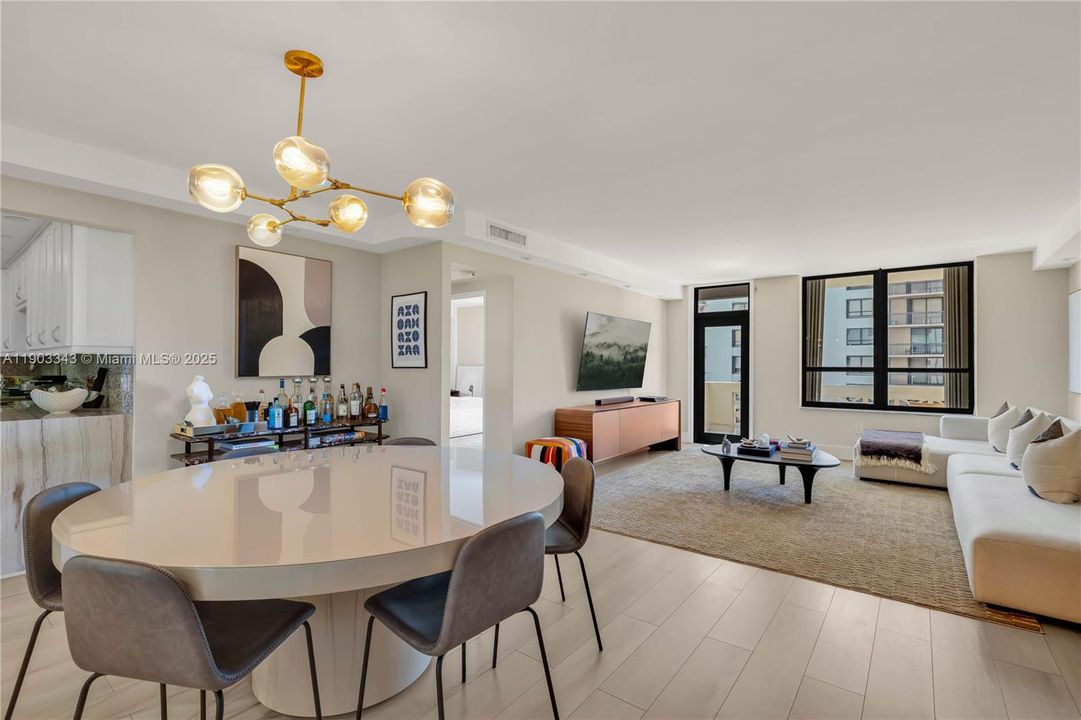 Recently Rented: $3,200 (1 beds, 1 baths, 1019 Square Feet)