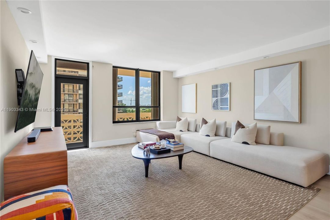 Recently Rented: $3,200 (1 beds, 1 baths, 1019 Square Feet)