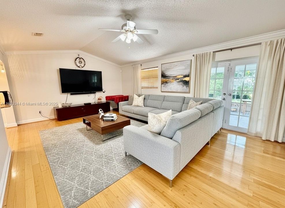 Active With Contract: $595,000 (4 beds, 2 baths, 1874 Square Feet)