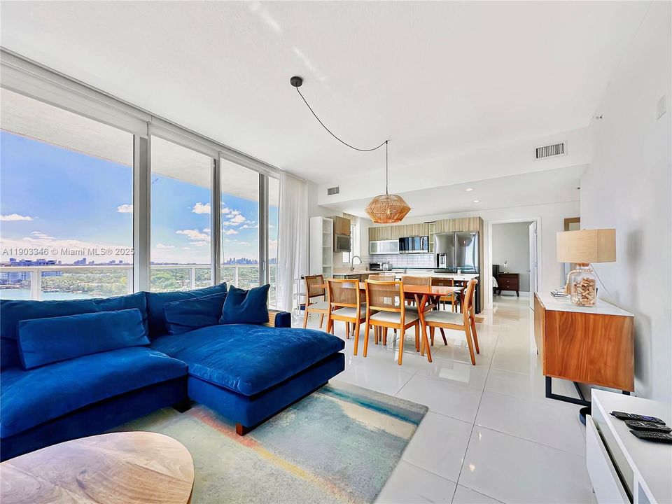 For Rent: $7,000 (3 beds, 3 baths, 1230 Square Feet)