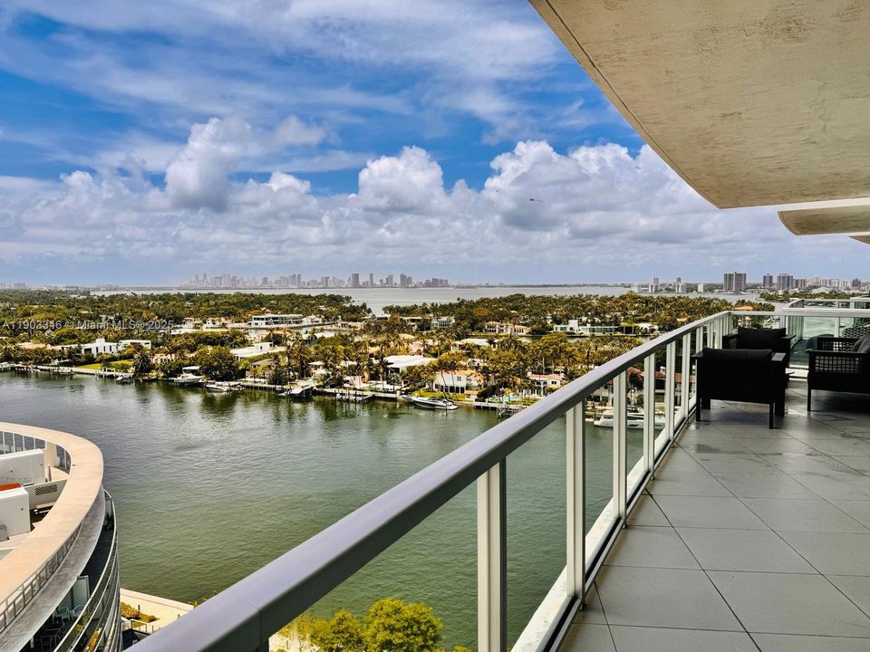 For Rent: $7,000 (3 beds, 3 baths, 1230 Square Feet)