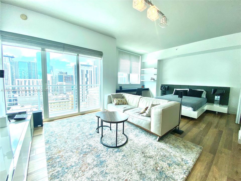 For Rent: $2,650 (1 beds, 1 baths, 665 Square Feet)