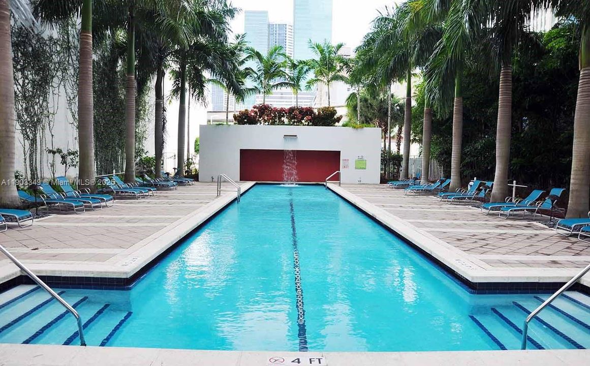 For Rent: $2,650 (1 beds, 1 baths, 665 Square Feet)