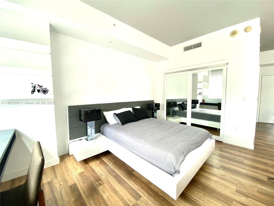 For Rent: $2,650 (1 beds, 1 baths, 665 Square Feet)