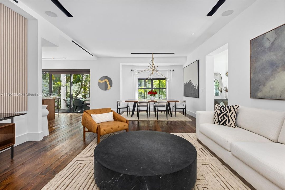 待售: $2,995,000 (4 贝兹, 3 浴室, 2388 平方英尺)