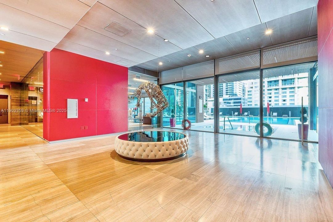 Recently Rented: $4,000 (1 beds, 1 baths, 748 Square Feet)