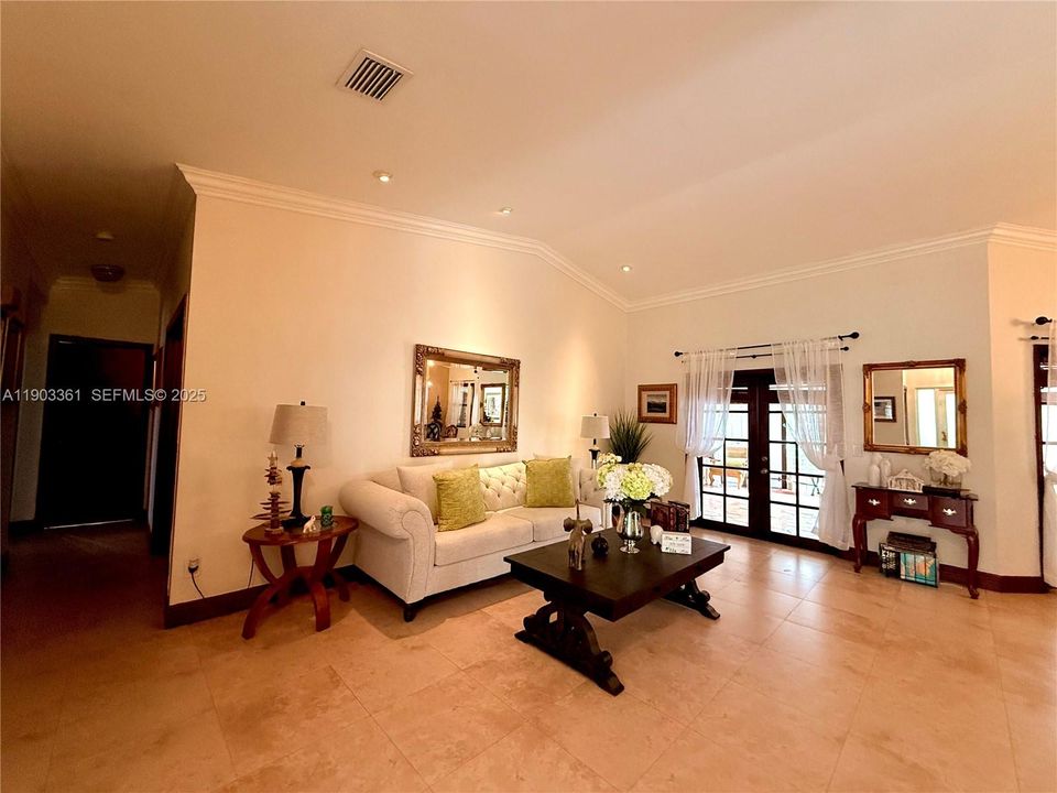 For Sale: $720,000 (3 beds, 2 baths, 2283 Square Feet)