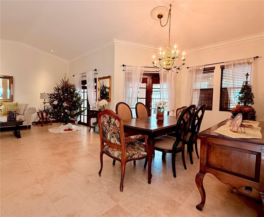 For Sale: $720,000 (3 beds, 2 baths, 2283 Square Feet)