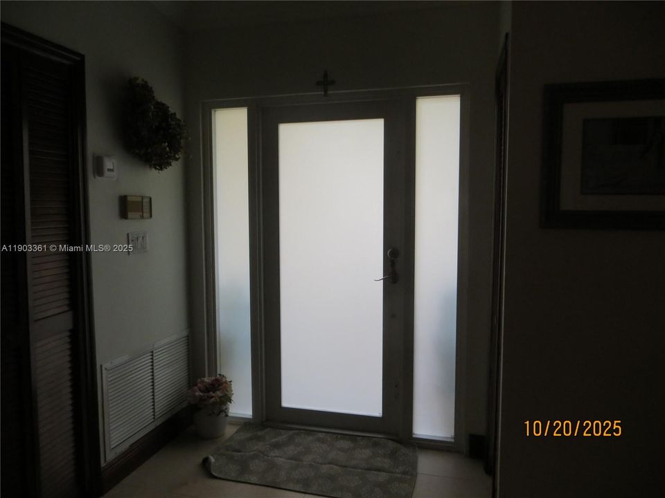 For Sale: $720,000 (3 beds, 2 baths, 2283 Square Feet)