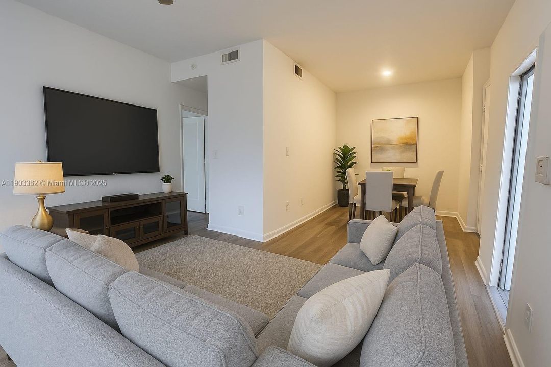 For Rent: $1,700 (1 beds, 1 baths, 605 Square Feet)