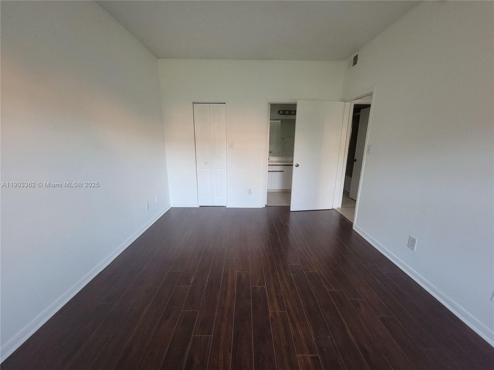 For Rent: $1,700 (1 beds, 1 baths, 605 Square Feet)