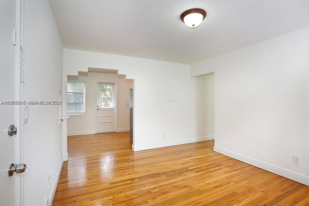 Excellent Miami location. Coral Gables.