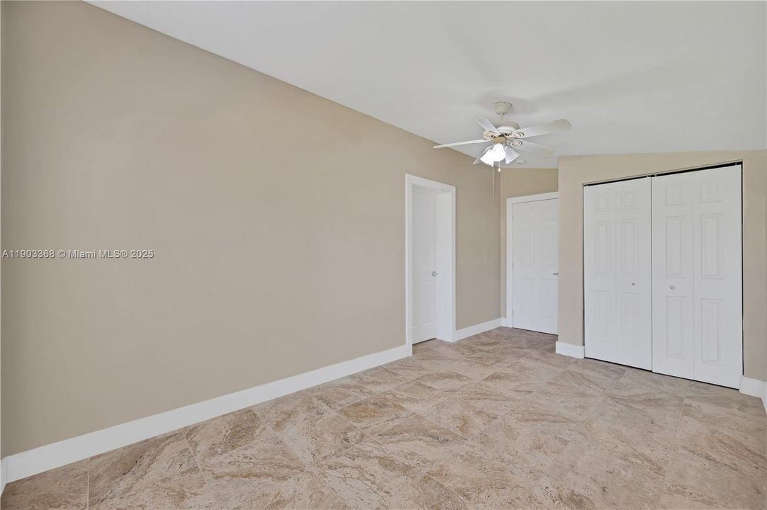 For Sale: $725,000 (3 beds, 3 baths, 1659 Square Feet)