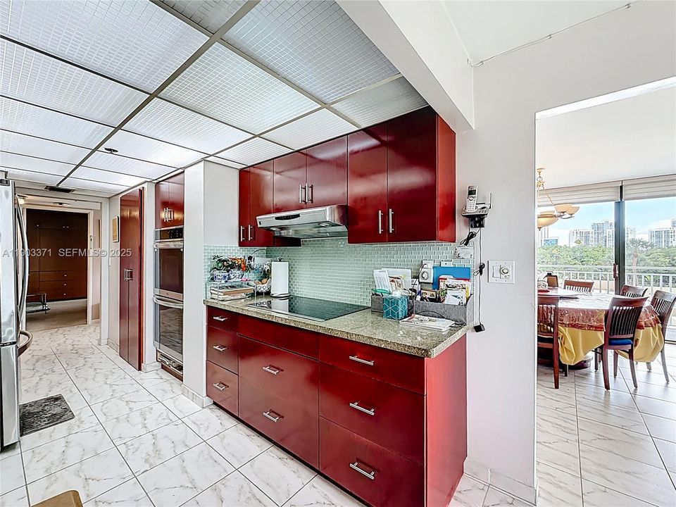 For Sale: $780,000 (3 beds, 3 baths, 2267 Square Feet)