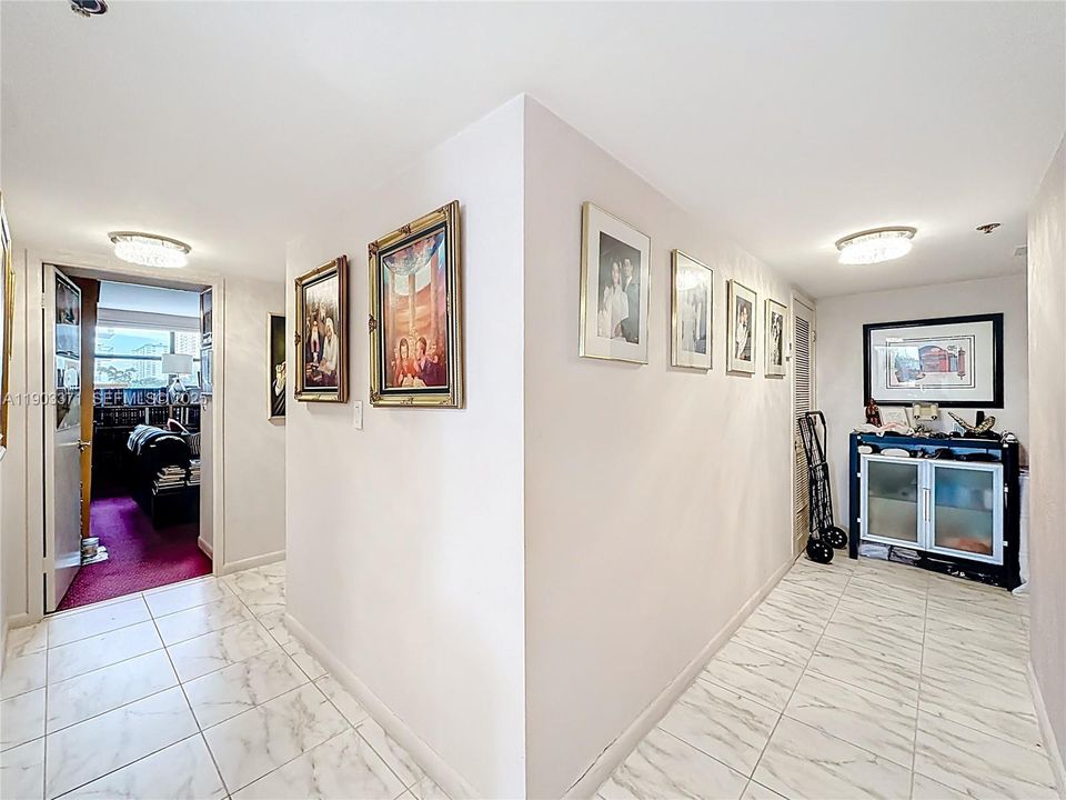 For Sale: $780,000 (3 beds, 3 baths, 2267 Square Feet)