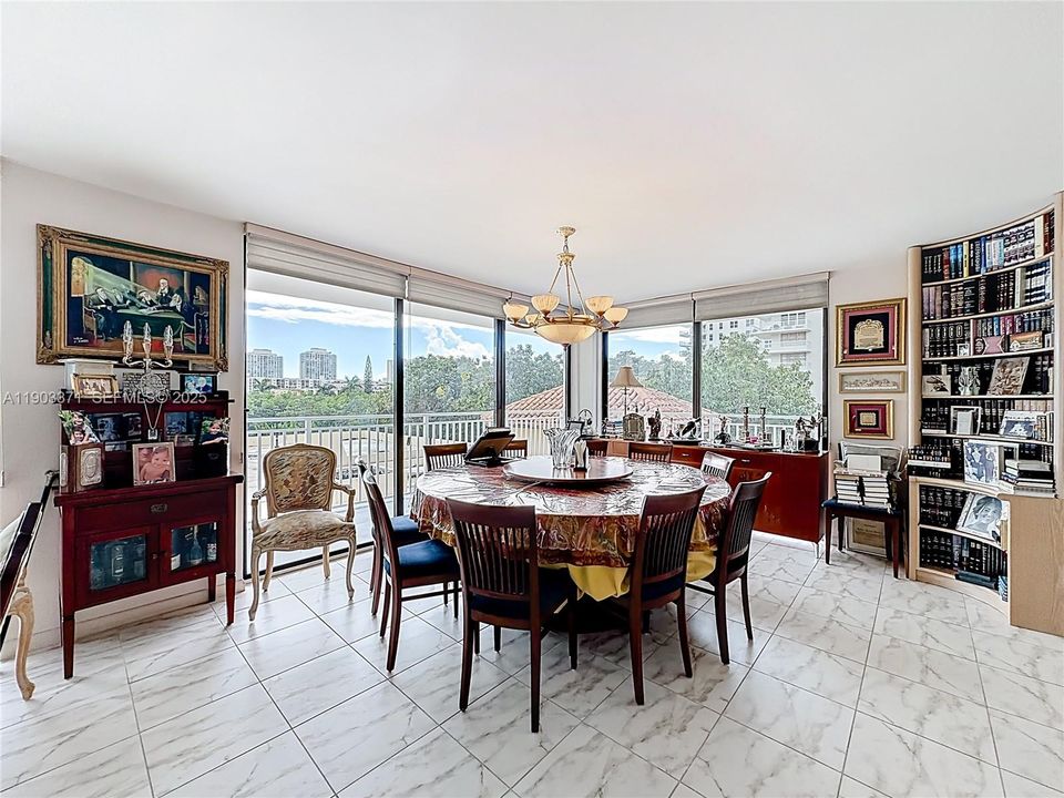 For Sale: $780,000 (3 beds, 3 baths, 2267 Square Feet)