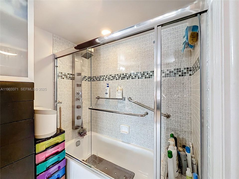 For Sale: $780,000 (3 beds, 3 baths, 2267 Square Feet)