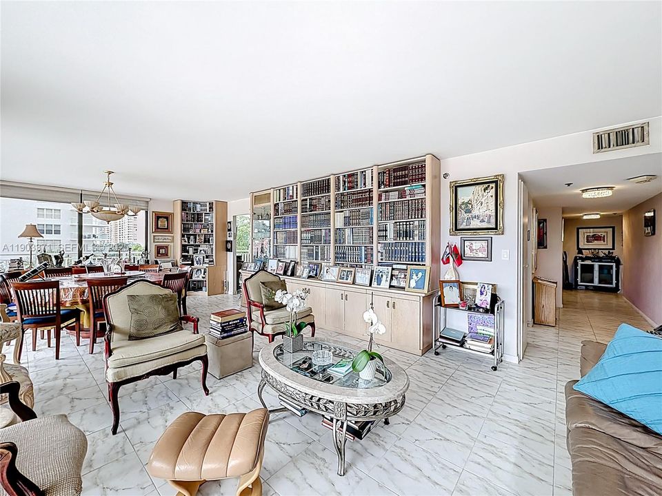 For Sale: $780,000 (3 beds, 3 baths, 2267 Square Feet)