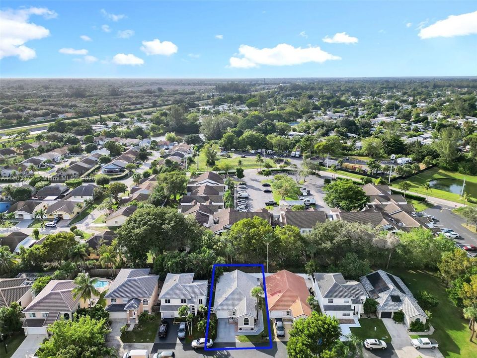 На продажу: $595,000 (3 спален, 2 ванн, 1462 Квадратных фут)