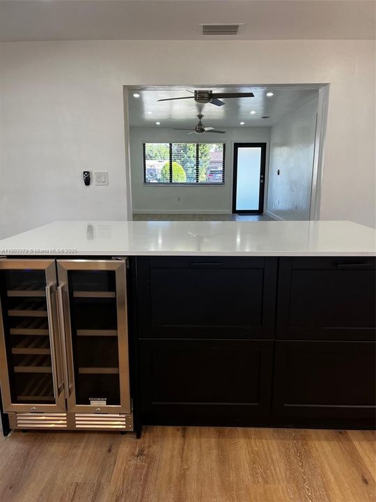 For Rent: $4,475 (4 beds, 2 baths, 1590 Square Feet)