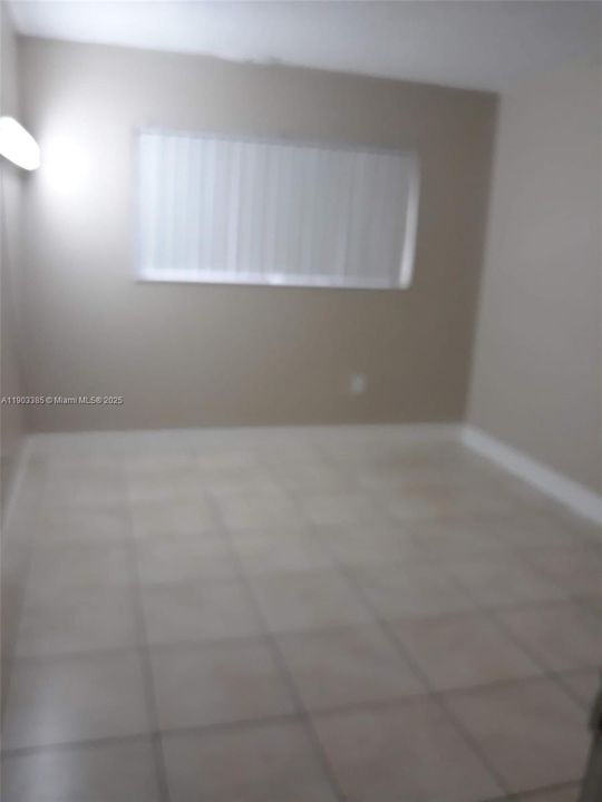 Recently Rented: $1,850 (2 beds, 1 baths, 784 Square Feet)