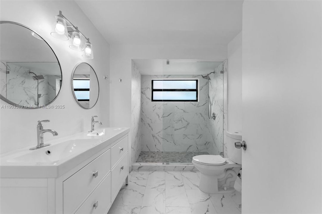 合同活跃: $638,440 (3 贝兹, 2 浴室, 1622 平方英尺)