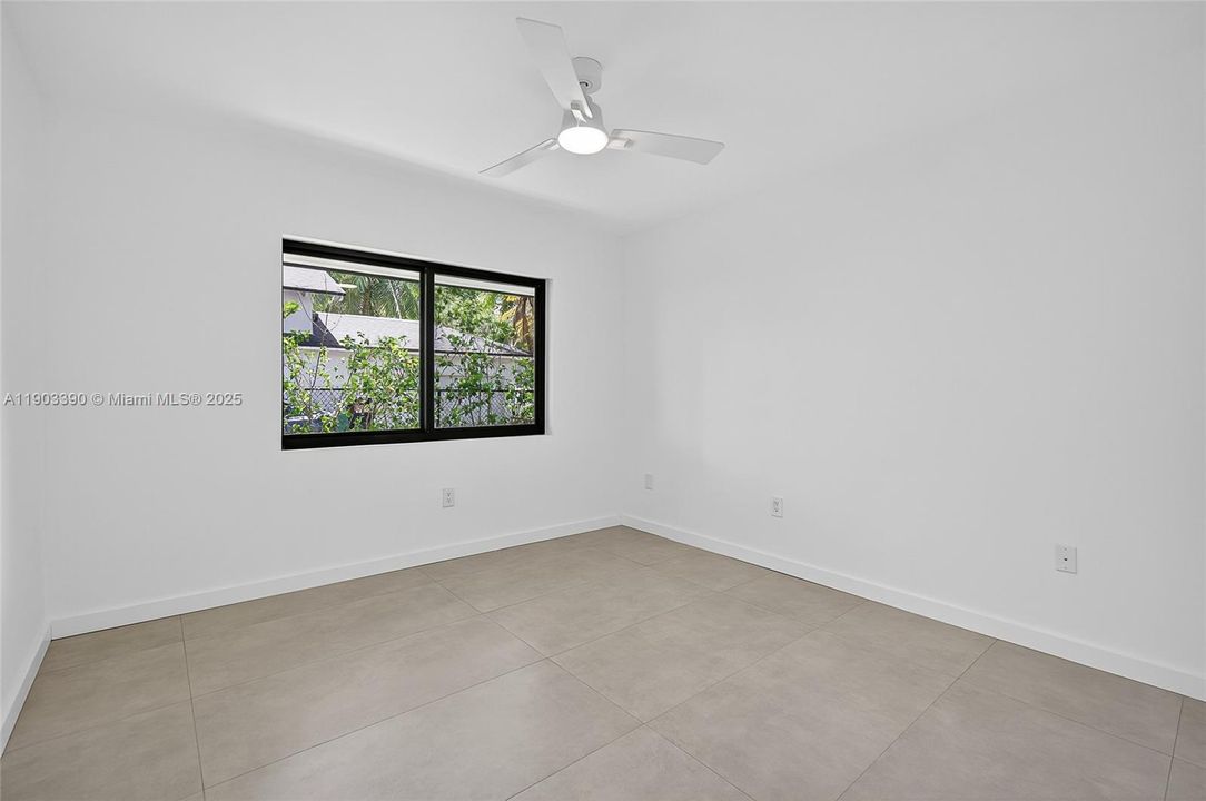 В аренду: $10,750 (6 спален, 4 ванн, 3286 Квадратных фут)