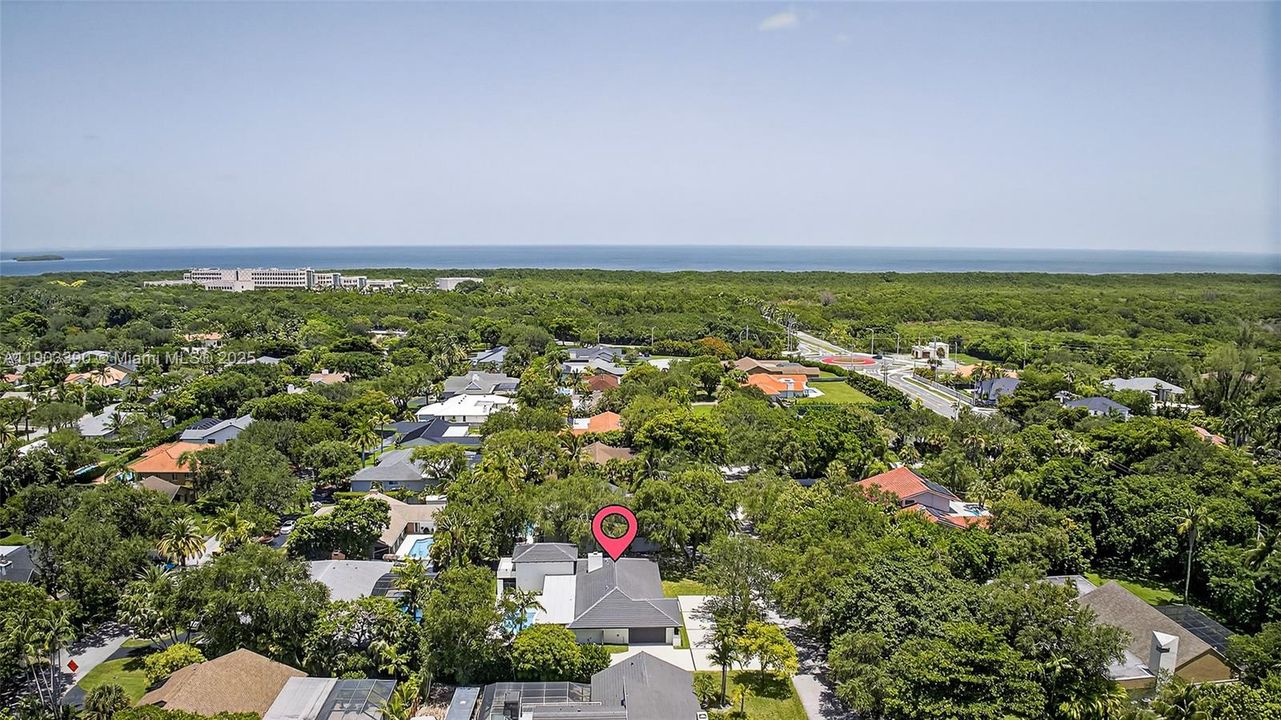 В аренду: $10,750 (6 спален, 4 ванн, 3286 Квадратных фут)