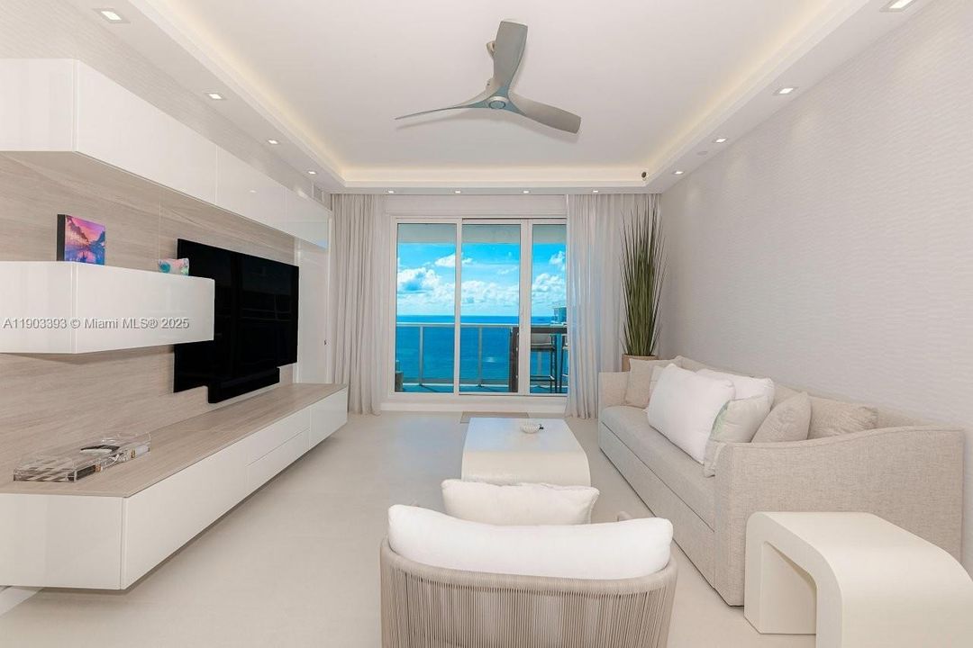 For Rent: $20,000 (1 beds, 1 baths, 850 Square Feet)