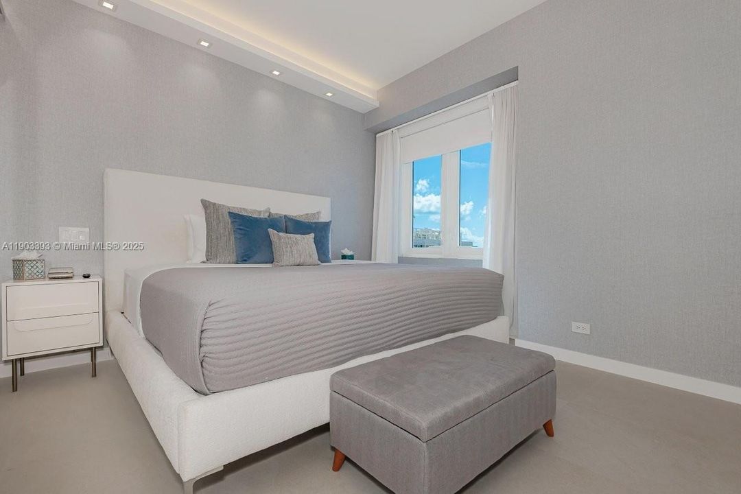 For Rent: $20,000 (1 beds, 1 baths, 850 Square Feet)