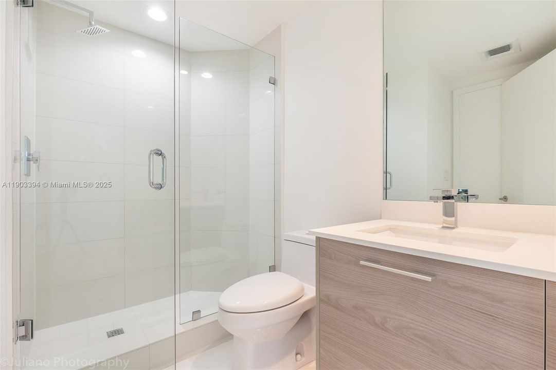 Active With Contract: $6,700 (2 beds, 2 baths, 1279 Square Feet)