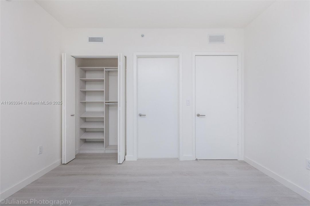 Active With Contract: $6,700 (2 beds, 2 baths, 1279 Square Feet)