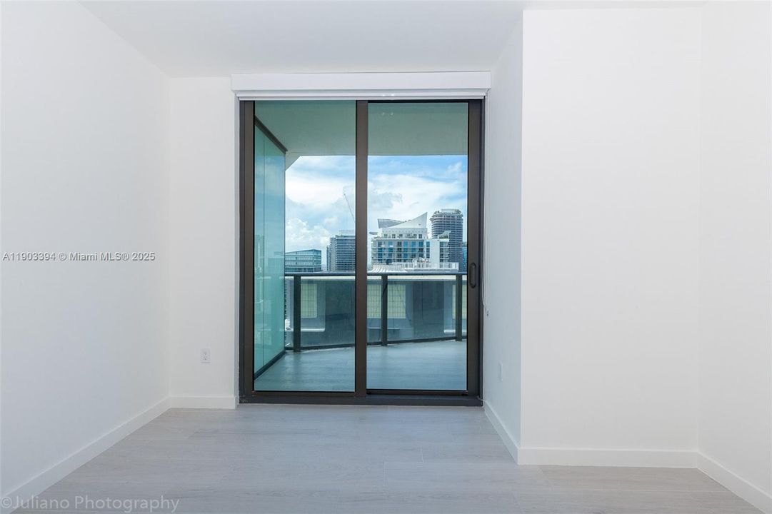 Active With Contract: $6,700 (2 beds, 2 baths, 1279 Square Feet)