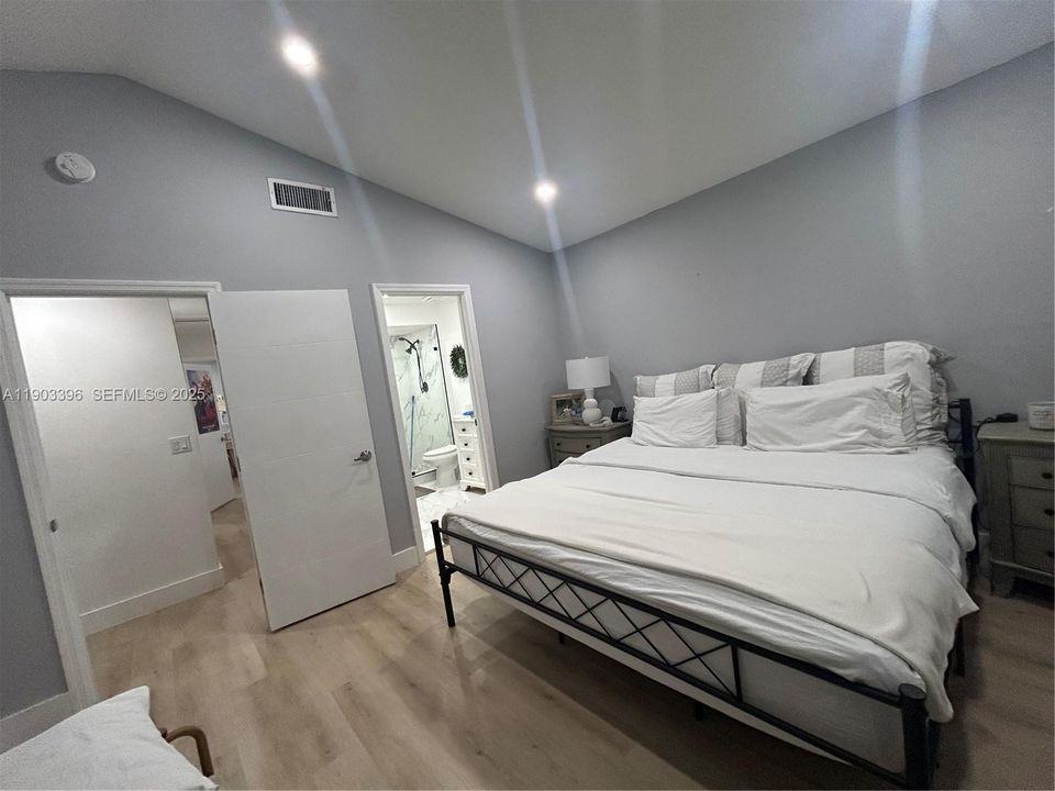 For Sale: $495,000 (3 beds, 2 baths, 1550 Square Feet)