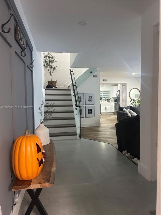 For Sale: $495,000 (3 beds, 2 baths, 1550 Square Feet)