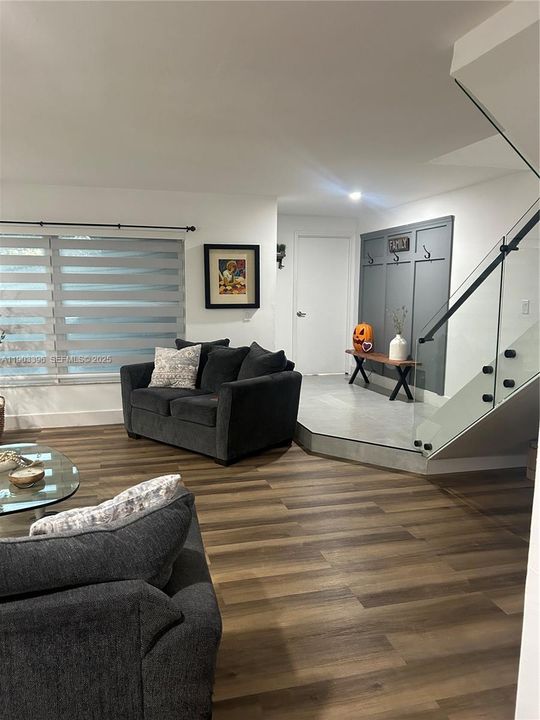 For Sale: $495,000 (3 beds, 2 baths, 1550 Square Feet)