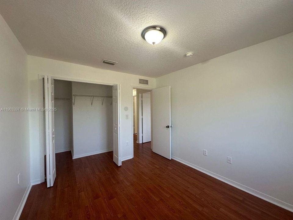 В аренду: $2,200 (3 спален, 2 ванн, 1509 Квадратных фут)